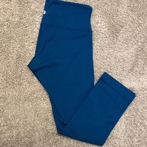 Lululemon Wunder Under Crop size 4